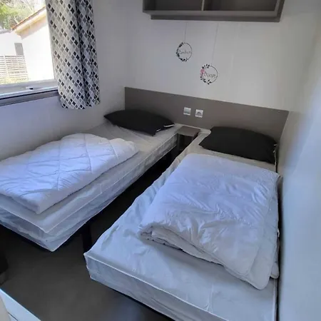 Liris - Camping Du Bois Dormant Hotell 3*